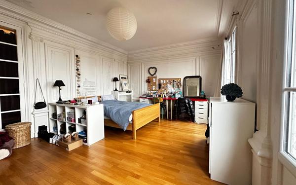 Appartement à louer    5 pièces • 141 m2 Paris 13