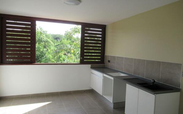 Appartement à vendre    2 pièces • 56,30 m2 Remire-Montjoly