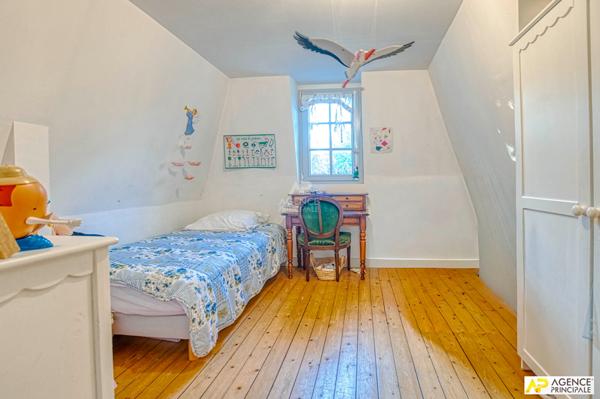 Versailles Clagny maison de ville 5 pièces 110.37 m² au sol avec parking €749 000 ** - Référence 25400