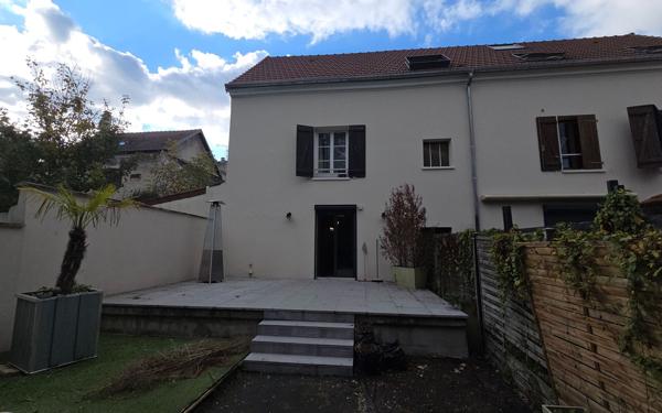 Appartement à vendre    3 pièces •  Vaujours