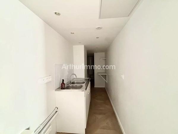 Location Local commercial 1 pièces 63 m2 à Sainte-Maxime