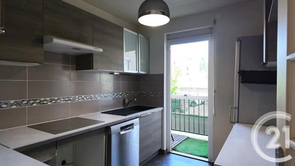 Appartement F3 à vendre  3 pièces - 64,90 m 2   VILLEMOMBLE  - 93
