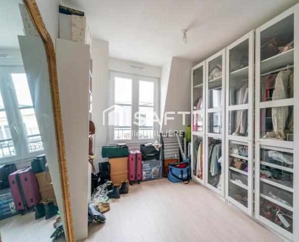 Idéal pour investisseur : T3 de 64 m2 vendu loué , dans un immeuble sécurisé, récent , à une minute de la gare RER E du chenay-Gagny