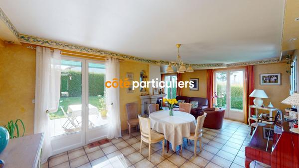 Vente
                Maison135 m² - 5 Pièces -
                    LES HERBIERS (85500)