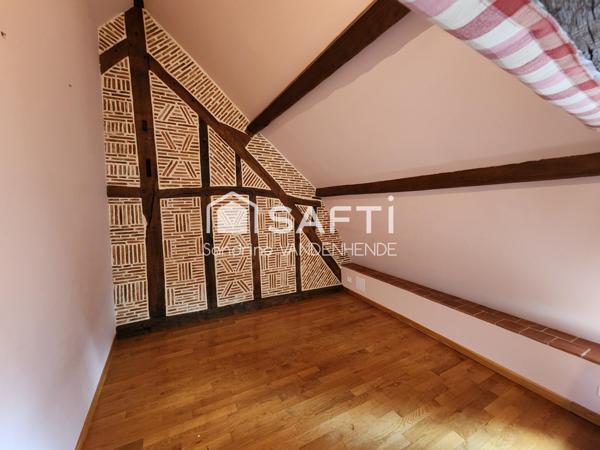 Propriété de charme avec piscine!!