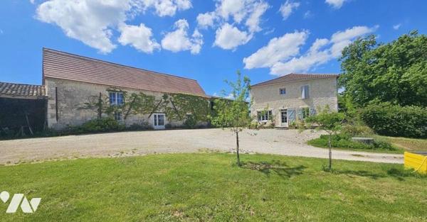 Ensemble immobilier Puylaroque