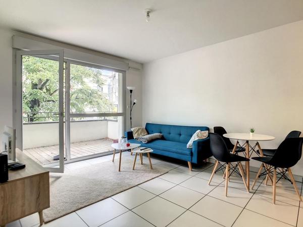 T2 NON MEUBLE – 41 m2 – BALCON – GARAGE – 69008 LYON