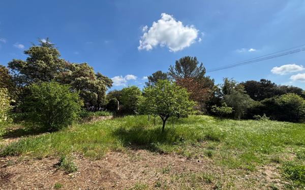 Maison à vendre    4 pièces •  Nîmes