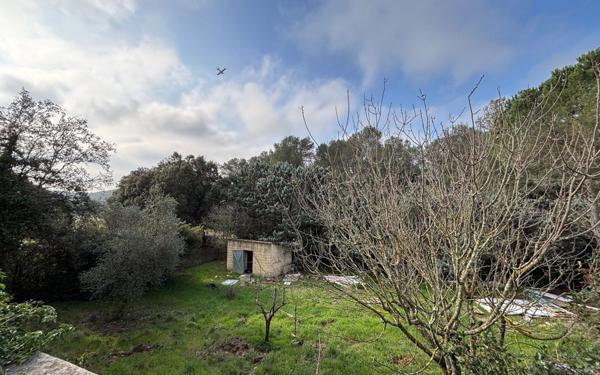 Maison à vendre    4 pièces •  Nîmes