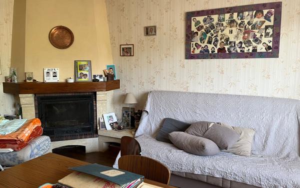 Maison à vendre    3 pièces •  Rochechouart