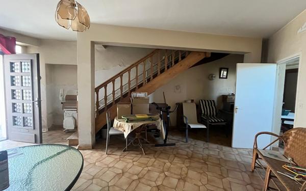 Maison à vendre    3 pièces •  Rochechouart