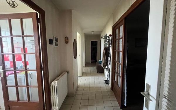 Maison à vendre    3 pièces •  Rochechouart