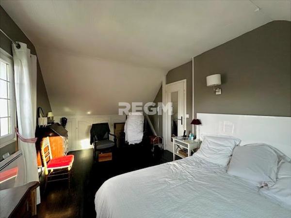 Elégante maison familiale avec vue panoramique