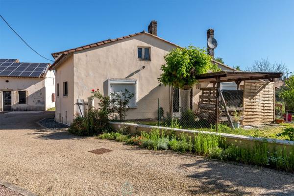 Opportunité Rare  – Ensemble Immobilier avec Revenus Locatifs