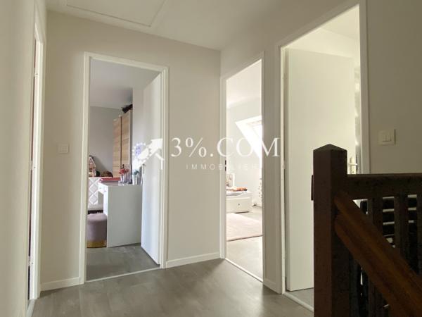 Maison 4 pièce(s) 3 chambre(s) 99 m²