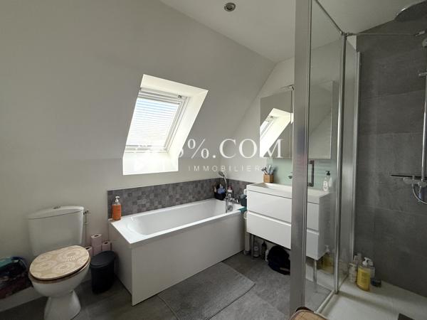 Maison 4 pièce(s) 3 chambre(s) 99 m²