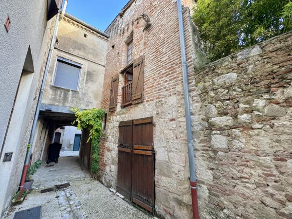 Maison médiévale dans un village classé Penne-d'Agenais (47140)