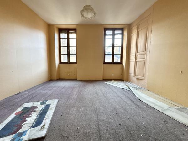 Maison médiévale dans un village classé Penne-d'Agenais (47140)