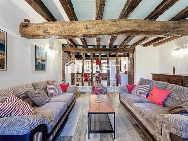 Propriété avec Gîte, Piscine, Dépendances, 1,5 ha de Bois