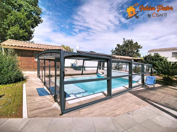 Villa plain pied, 4 faces, piscine, dépendances