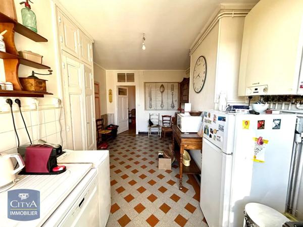 Appartement à louer 5 pièces 117.31m²