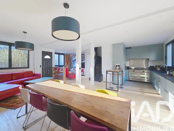 Maison à vendre 7 pièces 180 m² Suresnes