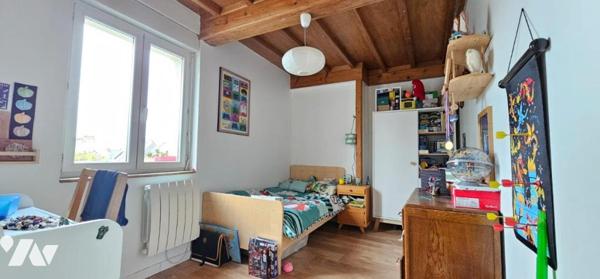 Ensemble immobilier avec local commercial 