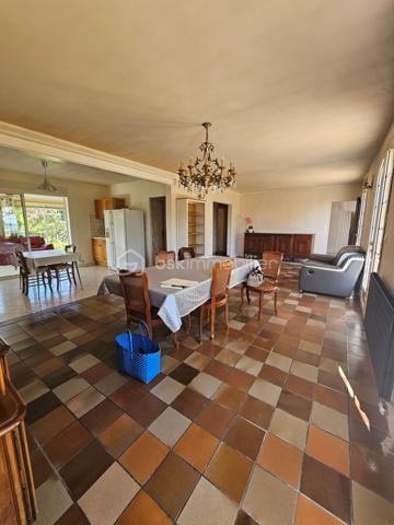 Maison traditionnelle de 184 m²