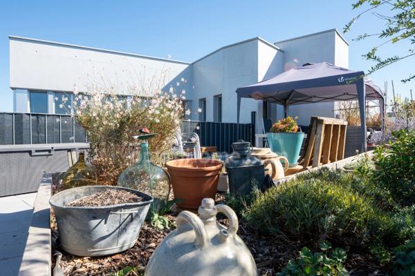 NANTES EST 44300 - NANTES ERDRE - PENTHOUSE D’EXCEPTION - TERRASSE - JARDIN - VUE DEGAGEE - SANS VIS A VIS - CAVE - DPE B 2024 - PMR