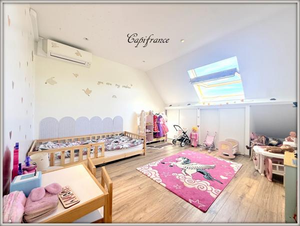 Dpt  (93), à vendre  maison P7 de 125 m² - Terrain de 370,00 m²