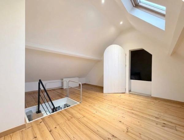 Dpt  (93), à vendre  maison P7 de 125 m² - Terrain de 370,00 m²