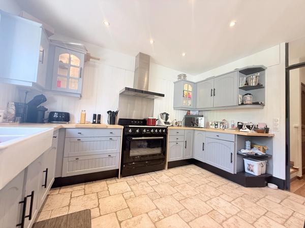 Dpt  (93), à vendre  maison P7 de 125 m² - Terrain de 370,00 m²