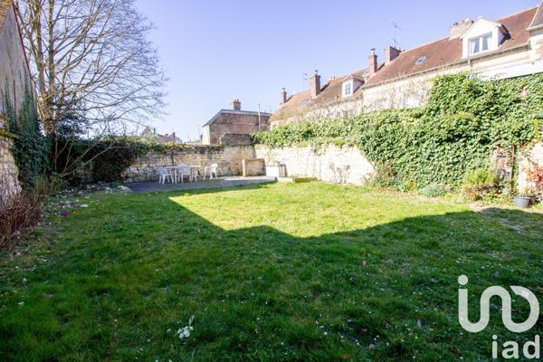 Studio 1 pièce de 12 m² à Compiègne (60200)