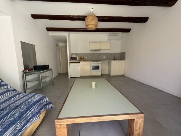 APPARTEMENT T 2 REZ DE CHAUSSÉE MONTEUX