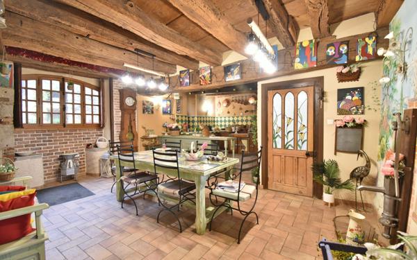 Maison à vendre    4 pièces •  Pérouges