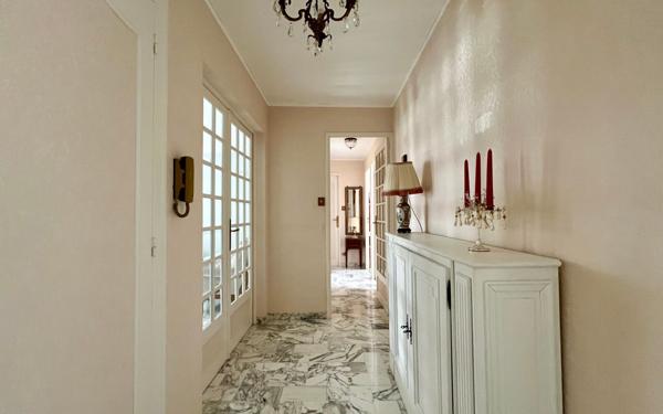 Appartement à vendre    3 pièces • 80,16 m2 Niort