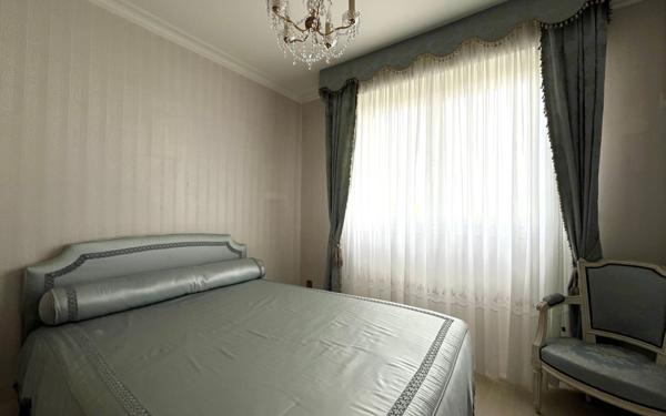 Appartement à vendre    3 pièces • 80,16 m2 Niort