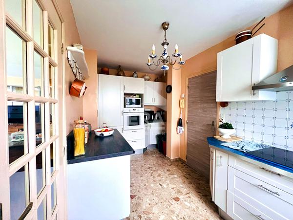 Maison 4 CHAMBRES - ROYAN CENTRE - PROCHES COMMERCES