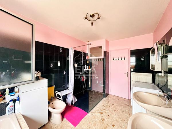 Maison 4 CHAMBRES - ROYAN CENTRE - PROCHES COMMERCES