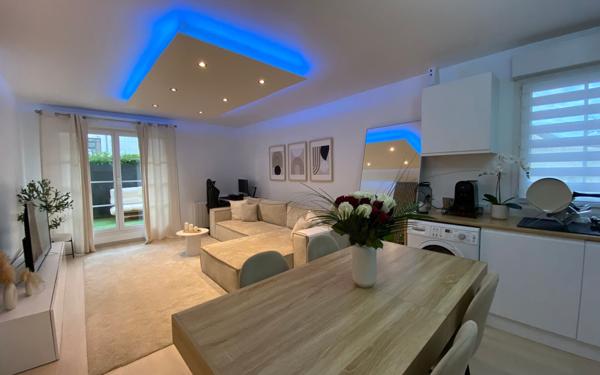 Appartement à vendre    2 pièces • 41,69 m2 Cergy