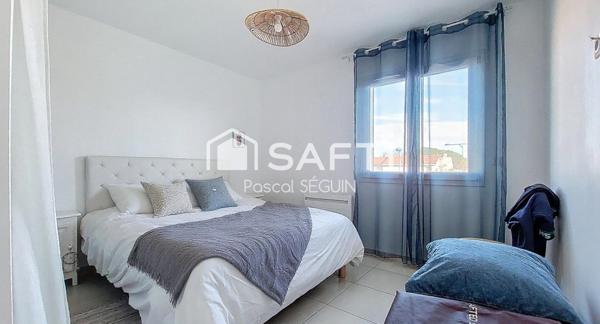 VILLA de 2012 - proche village et plages