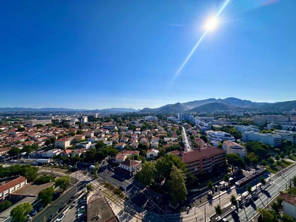 Marseille 9ème, Michelet-Sainte Marguerite, T3 de 55m2 avec deux terrasses et cave.