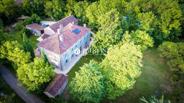 Demeure du XVIIIème à 15 kms de Cahors, sur 1,4 ha au cur du parc régional des causses du Quercy, CAHORS