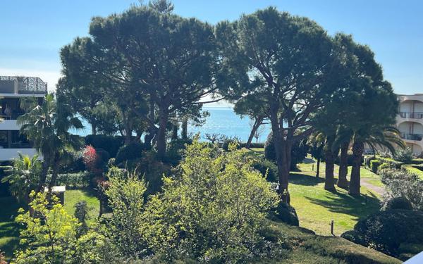Appartement à vendre    4 pièces • 110 m2 Villeneuve-Loubet