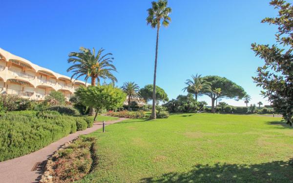 Appartement à vendre    4 pièces • 110 m2 Villeneuve-Loubet