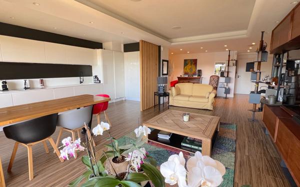 Appartement à vendre    4 pièces • 110 m2 Villeneuve-Loubet