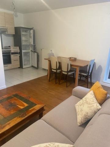 A LOUER APPARTEMENT T2 MEUBLE