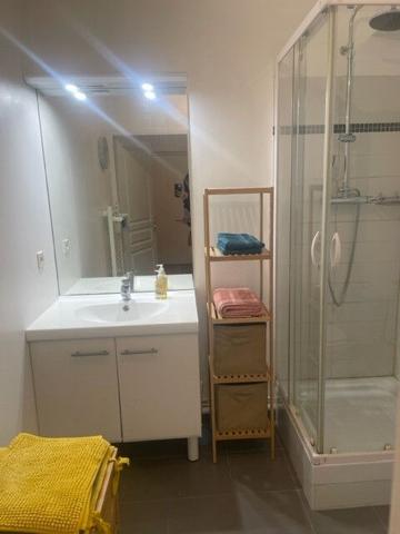 A LOUER APPARTEMENT T2 MEUBLE