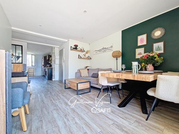 T4 traversant en bon état avec terrasse