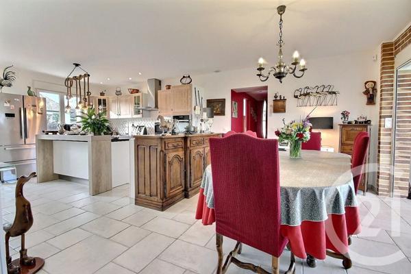 Maison à vendre  4 pièces - 135 m 2   BLOIS  - 41